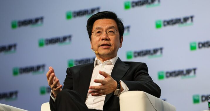 Valued at $1 billion, Kai-Fu Lee's LLM startup unveils open