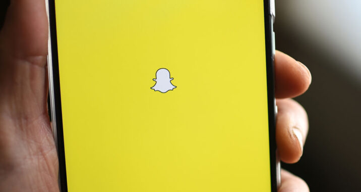 Snap's new AI feature lets you create Snapchat lenses just